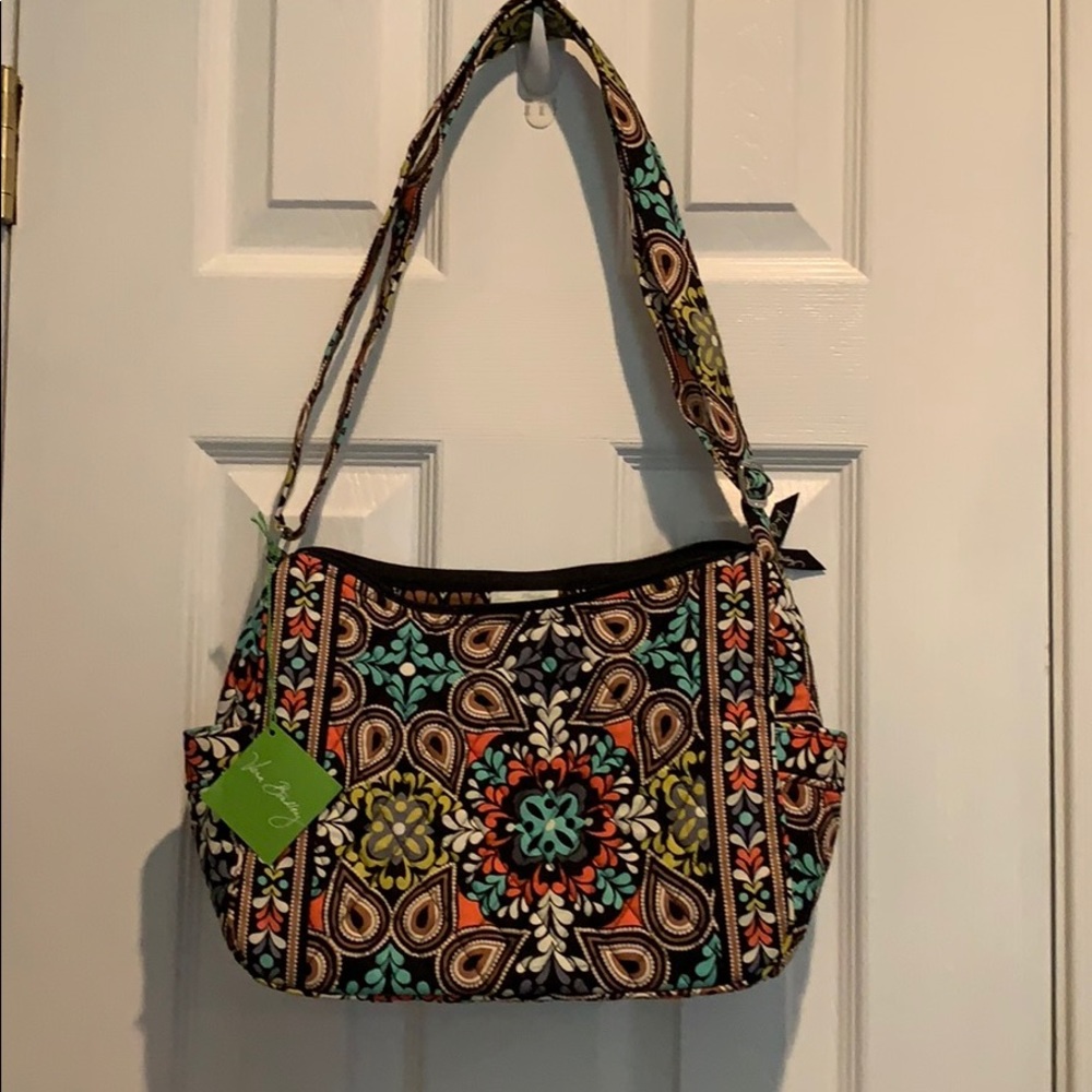 Vera Bradley purse with adjustable shoulder strap